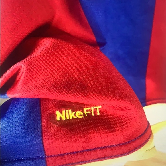 Nike Vintage Fc Barcelona 2007 Jersey - Picture 6 of 9